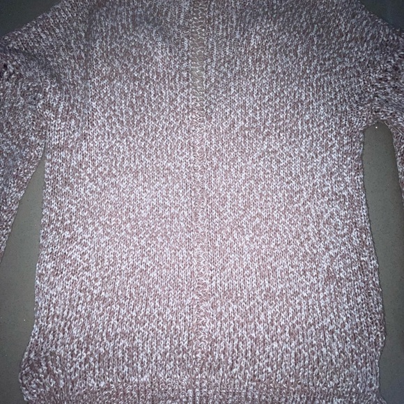 Volcom sweater. Its a little oversized size small - Picture 3 of 7